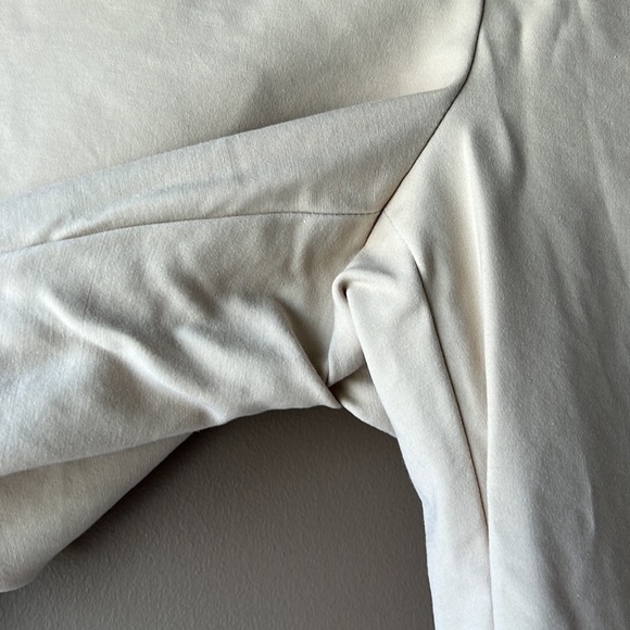 TALBOTS Cream Freeport Chino Pants Size 8P - Picture 5 of 9